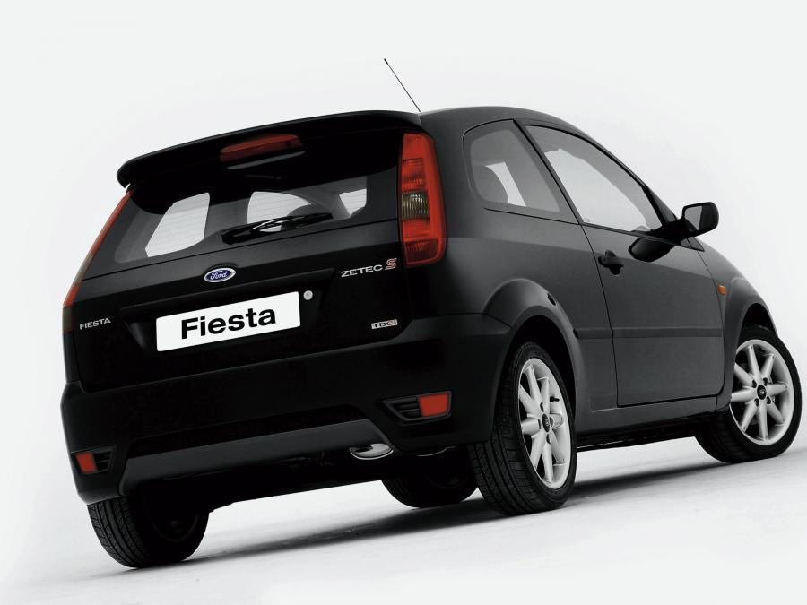  Ford Fiesta Zetec S 2005 года  (фото 3 из 18)